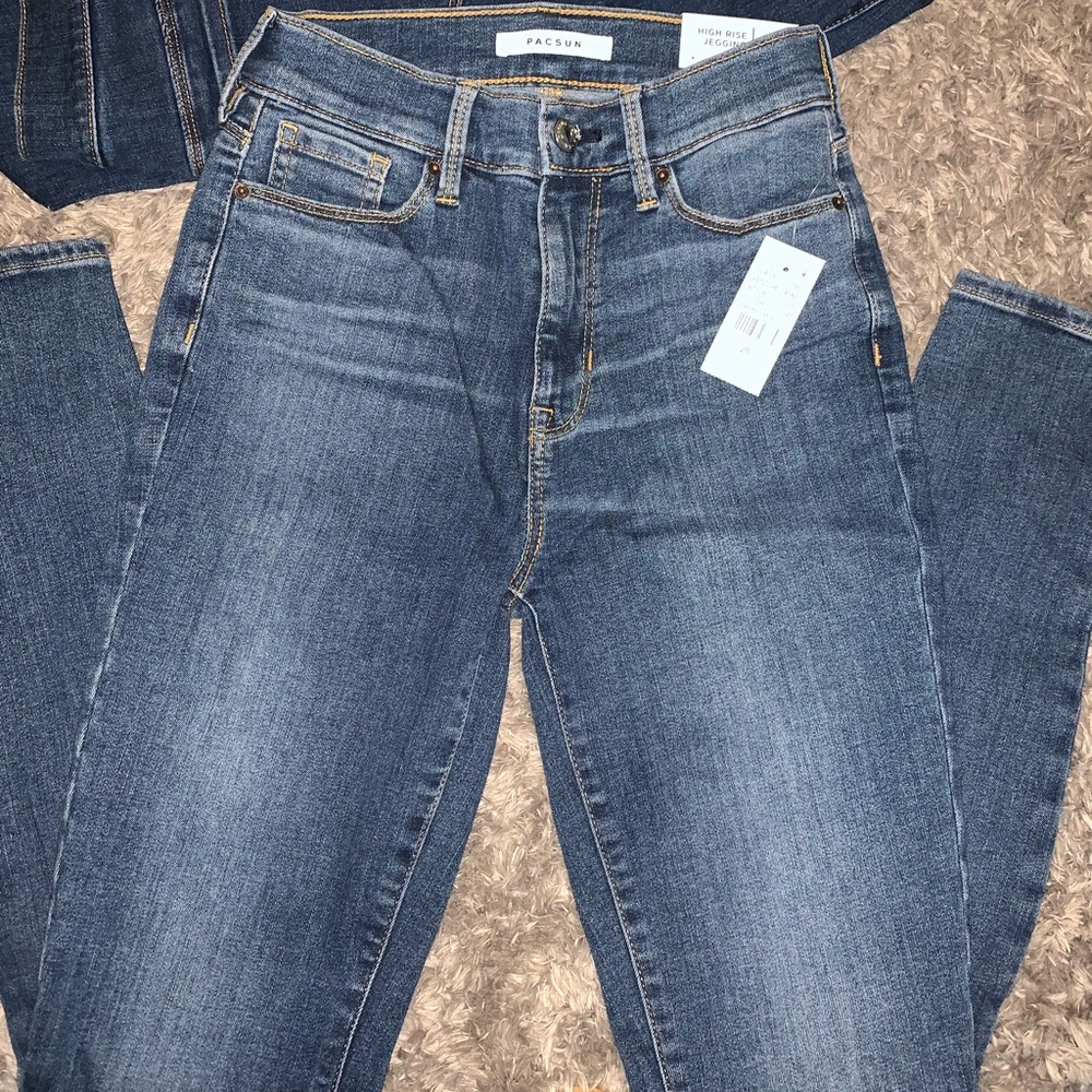 Jeans - Picture 2 of 2